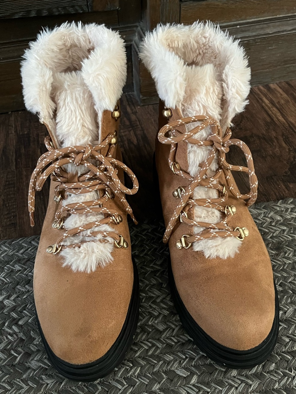 J. Crew Women's Faux Fur Lined Brown Winter Hiking Boots 9